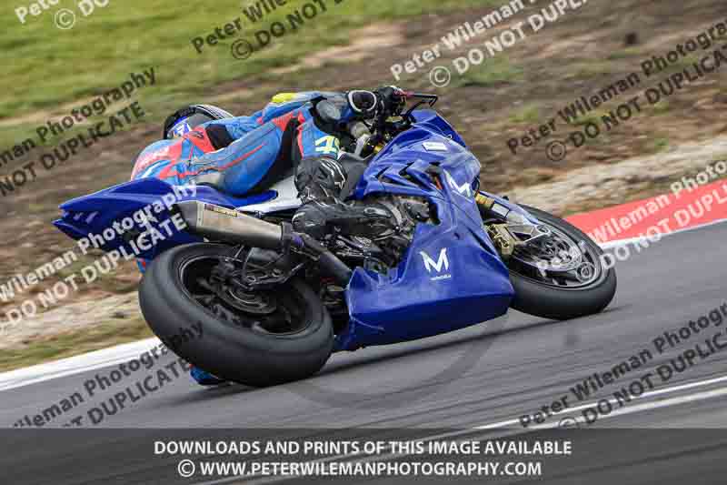 cadwell no limits trackday;cadwell park;cadwell park photographs;cadwell trackday photographs;enduro digital images;event digital images;eventdigitalimages;navarra;no limits trackdays;peter wileman photography;racing digital images;trackday digital images;trackday photos